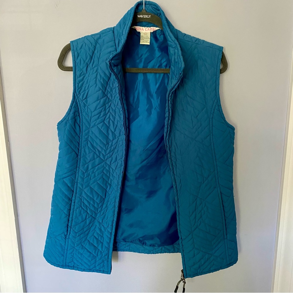 Blue Quilted Vest with pockets - Picture 4 of 6